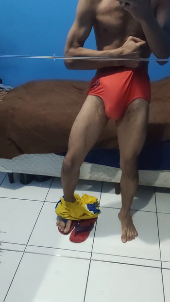 Cumming in the Mirror