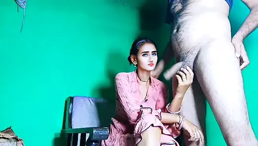 Gadis polos lagi pamer memek sempitnya dan menggoda teman sekelasnya. Gadis desa india lagi asik muasin memeknya di dalam ruangan