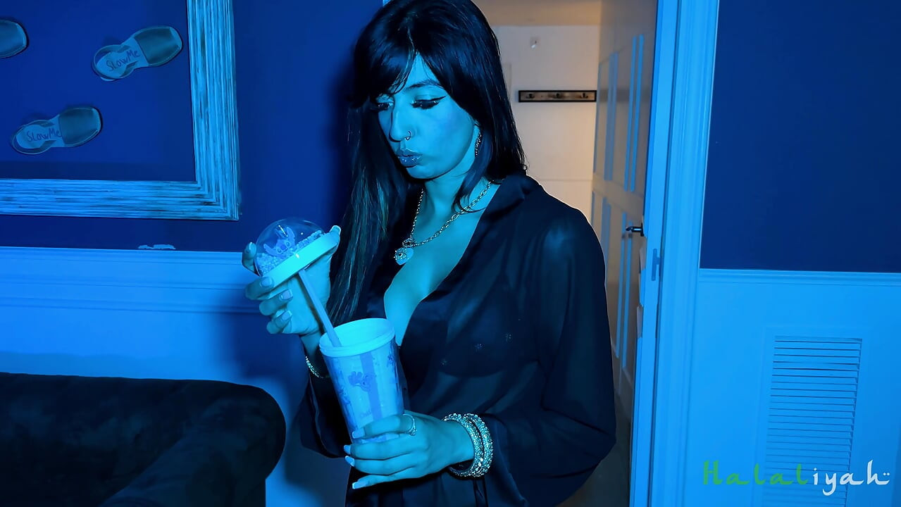 Aaliyah Yasin - conexão casual com um touro colombiano