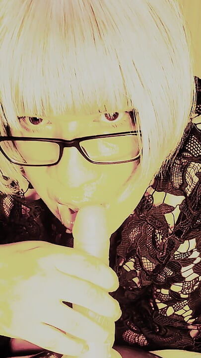 Kandi สาวร่านน้องสาวเซ็กซี่สูบบุหรี่และดูดเลอะเทอะ