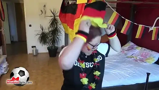 GB_Chief'dan JuleStern'a büyüleyici amatör derleme