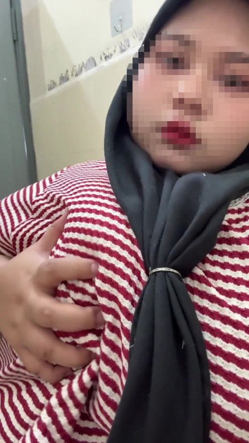 Indonesia horny hijabi | Clip 1