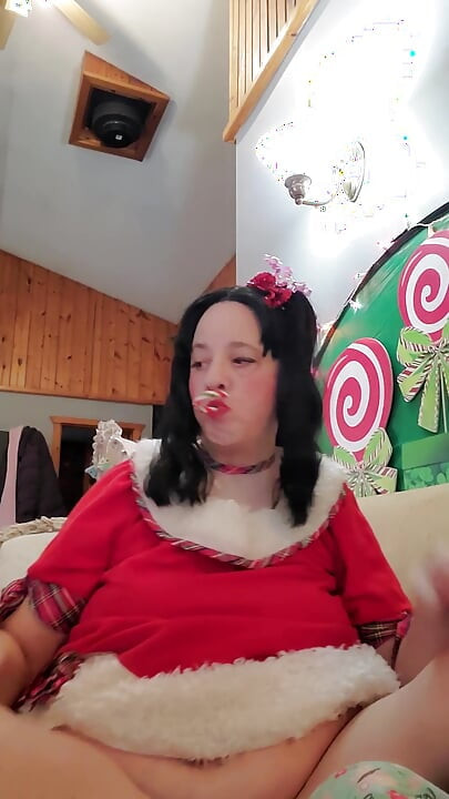 To all my fans, Merry Merry Fucking Christmas