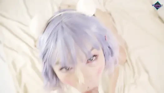 Kawaii genç kız büyük yarak emmeyi ve tatlı döl yemeyi seviyor