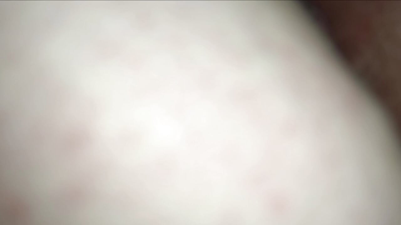 Je mange cette chatte