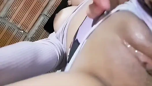 Ev yapımı videoda Kolombiyalı kadın yarak seviyor