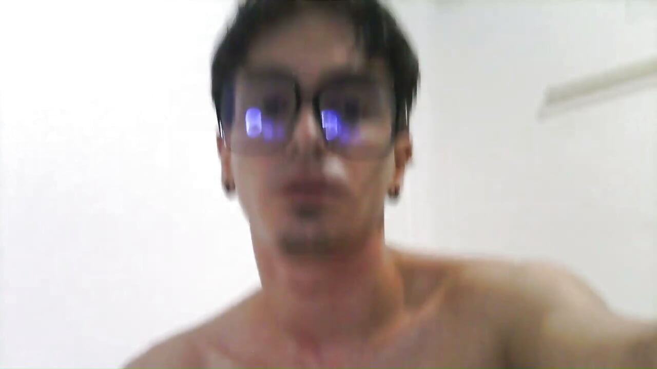 Mi Vecino Se Puso a Culear Con La Novia Y Me Dio Ganas De Sacarme Leche.