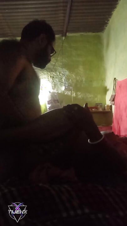 Niezadowolona Desi Village Bhabhi zerżnięta z jej Devar