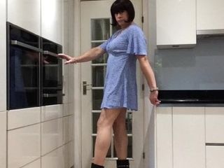 Kleines blaues Kleid, Sissy