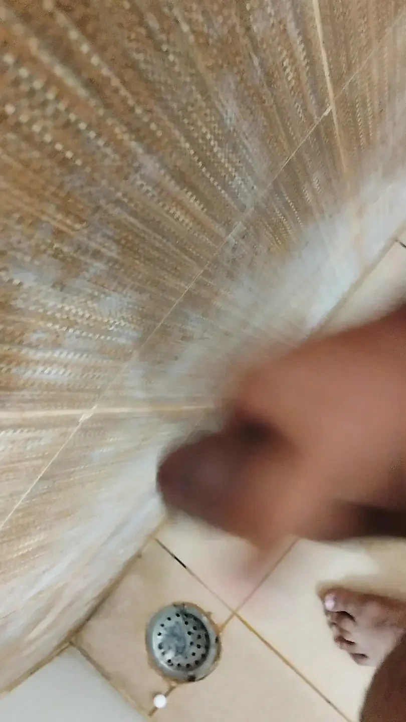 Fürdőszobai szex, cumshot