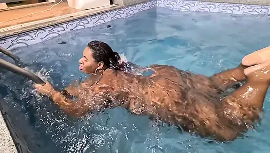 Extreme heavy fat bitch vs skinny poor slave girl - I will crush your knees and take all your power out of your sweet body