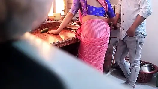 Kamwali si tante seksi india ditinggal pergi sama manajer perusahaannya