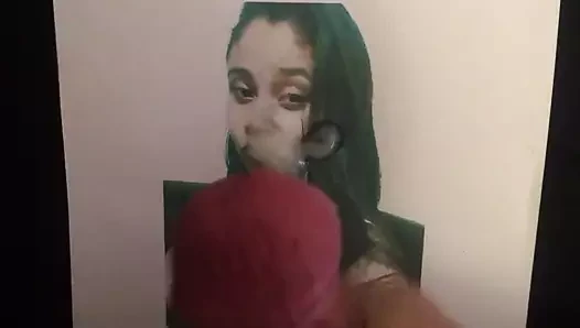 Jamilinha'ya övgü