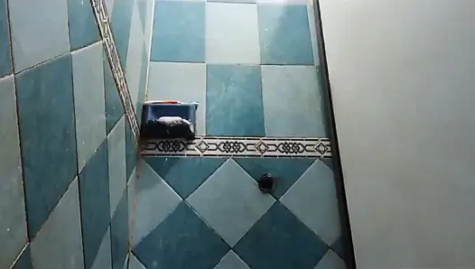 Duşta Meksikalı tombul Karmica'nın derlemesi