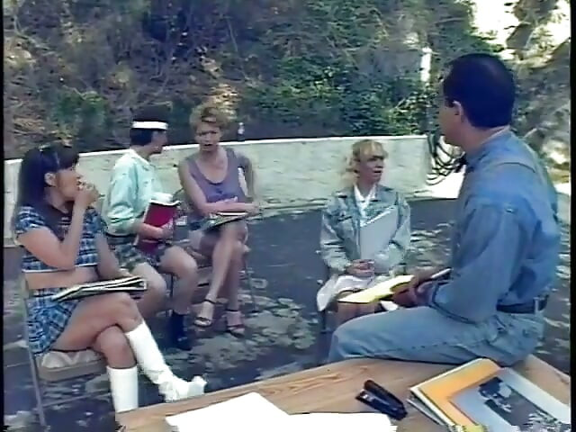 Putas de rua fodendo loucamente com uns caras aleatórios