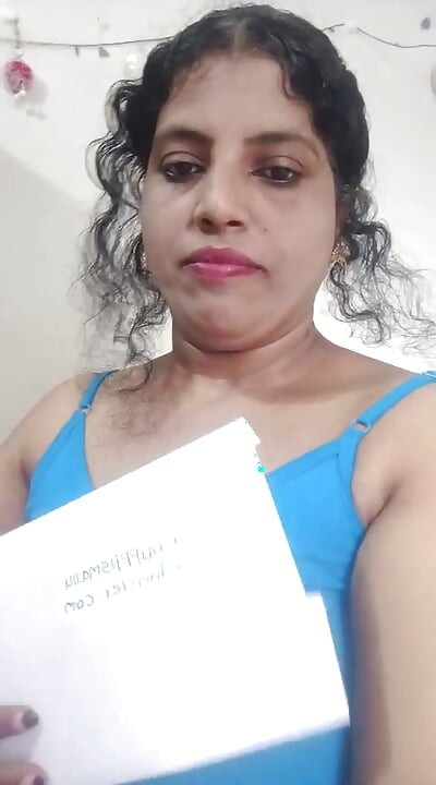 Aunty playing