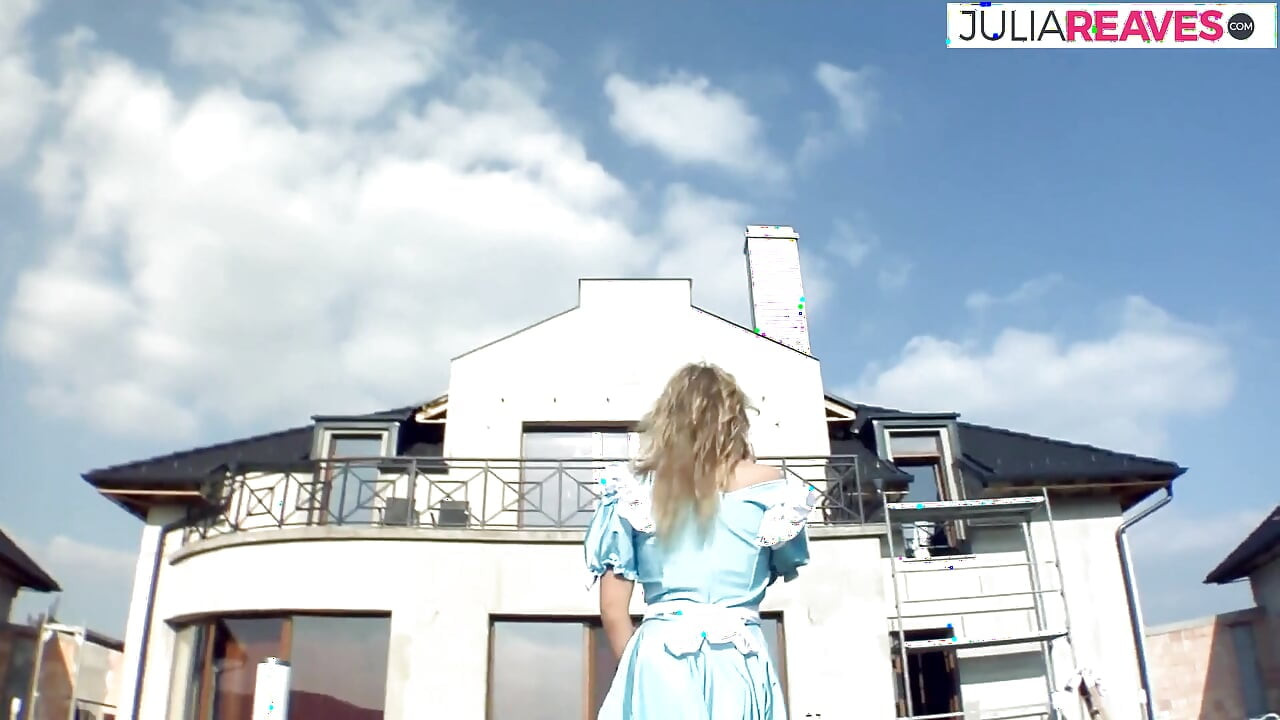 Blonde sucks cum off dick after riding it in the gym