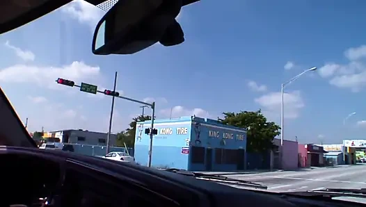 Ateşli götlü tavşan stüdyoda sikiliyor