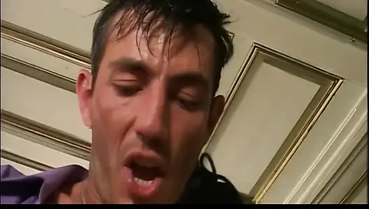 Горячая Милфа С Большими Сиськами С Пирсингом На Киске Принимает Огромный Член