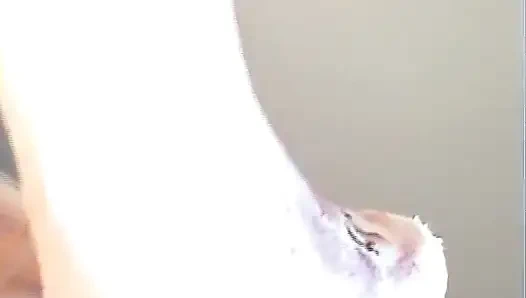 Играю с моими носками на ногах и нейлоновых носках