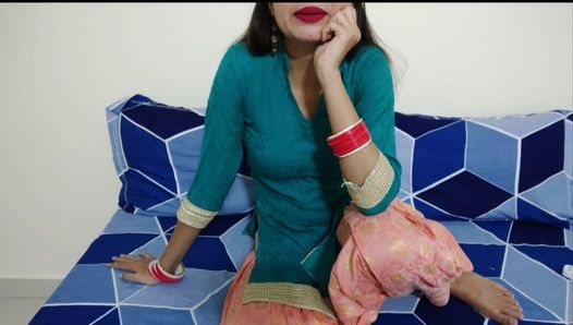 섹시한 인도녀 saarabhabhi6 맑은 힌디어 오디오와 함께 침실에서 로맨스를 즐기는 Desi devar bhabhi