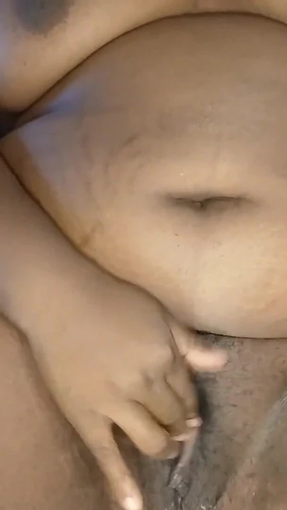 Momento emocionante de "Caseiro tamil tia masturbando orgasmo"