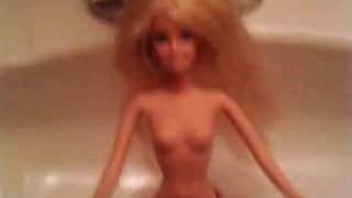 Raro filmato di Barbie che viene fatta esplodere # 1