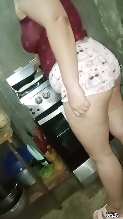 My wife cooking in mini shorts and I surprise her to touch her and suck her big natural tits
