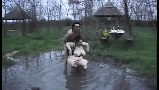 Seksi Alman nymphos ve şehvetli erkeklerle aşırı yarak sikişi