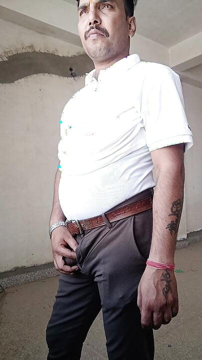 Indian desi man enjoy shower and masterbation show with neighbour and army officer
