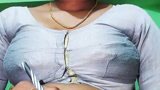 Das schönste indische actres Dipawali genießt mit freund im hotel