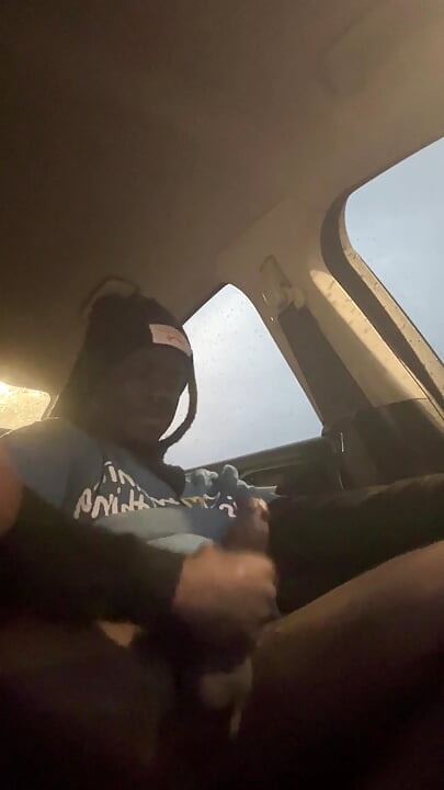 Het hebben van een leuke aftreksessie in de auto buiten want ik verveelde me met smokin