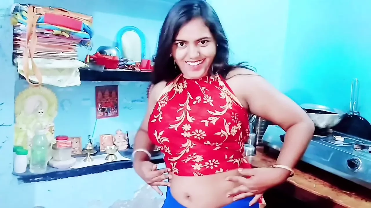 Fată din Delhi se distrează complet în casa ei cu iubitul ei