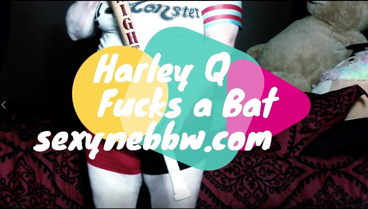 Sexy BBW HQ Cosplay Fucking a Bat - PREVIEW