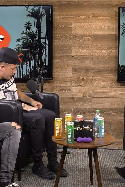 Lexi Hensler Gets S＊x Tips From P＊rnstar