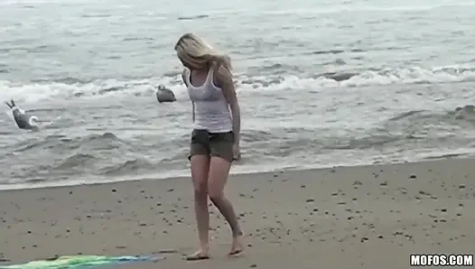 Perverse auf Patrouille - jeanie Marie Sulivan nackt am strand warum nicht ficken
