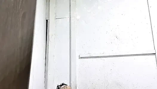 Üvey erkek kardeşinin yarağına binen ve götünü yalayan azgın bir Filipinli ile iphone ile seks kaydedildi