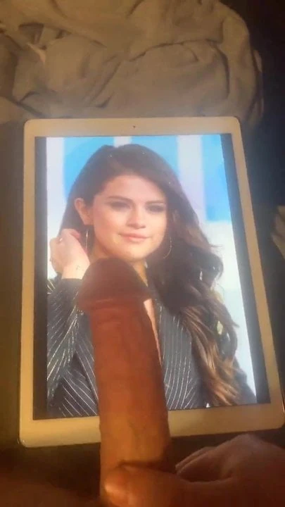 selenagomez cocktribute 12