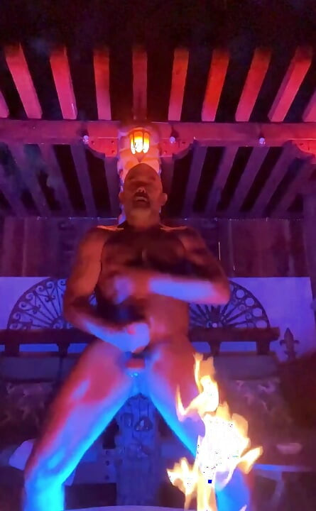 A Chilly Night, but I Still Wanted to Jack off Outside