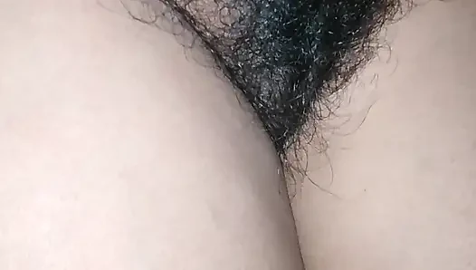 Memek berbulu istriku
