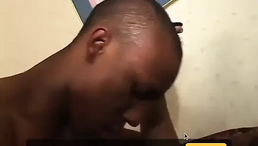 Pelacur kulit hitam dientot