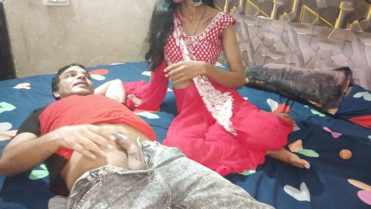 Muje chudne jada chusne me maja ata hai koi hai jo apna mota lund chushany