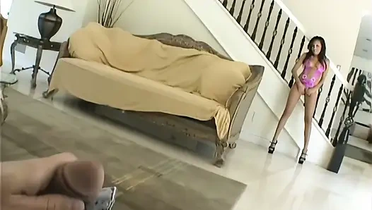 Lela Star: Kecantikan menakjubkan dari dewi seks muda