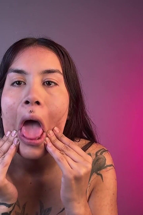 Strange Gestures with My Face