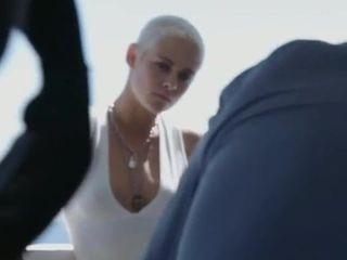 Kristen Stewart - sessão de fotos sexy de Hollywood com cabelo curto