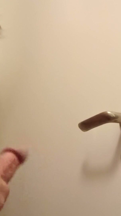 Cumming Toiletdoor | Clip 1
