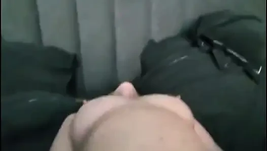 Tomsexkovi liefert heiße vulkanische blonde massage