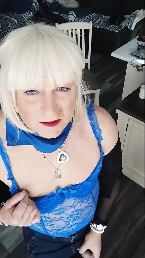 I jerk off to excite you