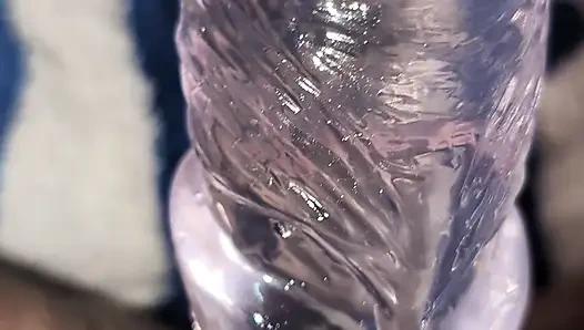 Новый огромный дилдо в киску сквиртует, соло милфы-бабули