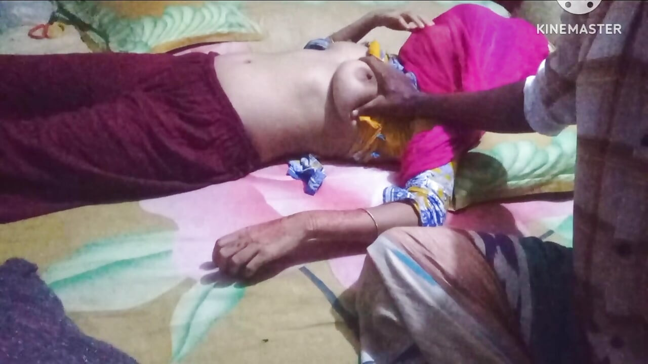 Bangladeshi stepsister give me massage. me give a massage his bobs